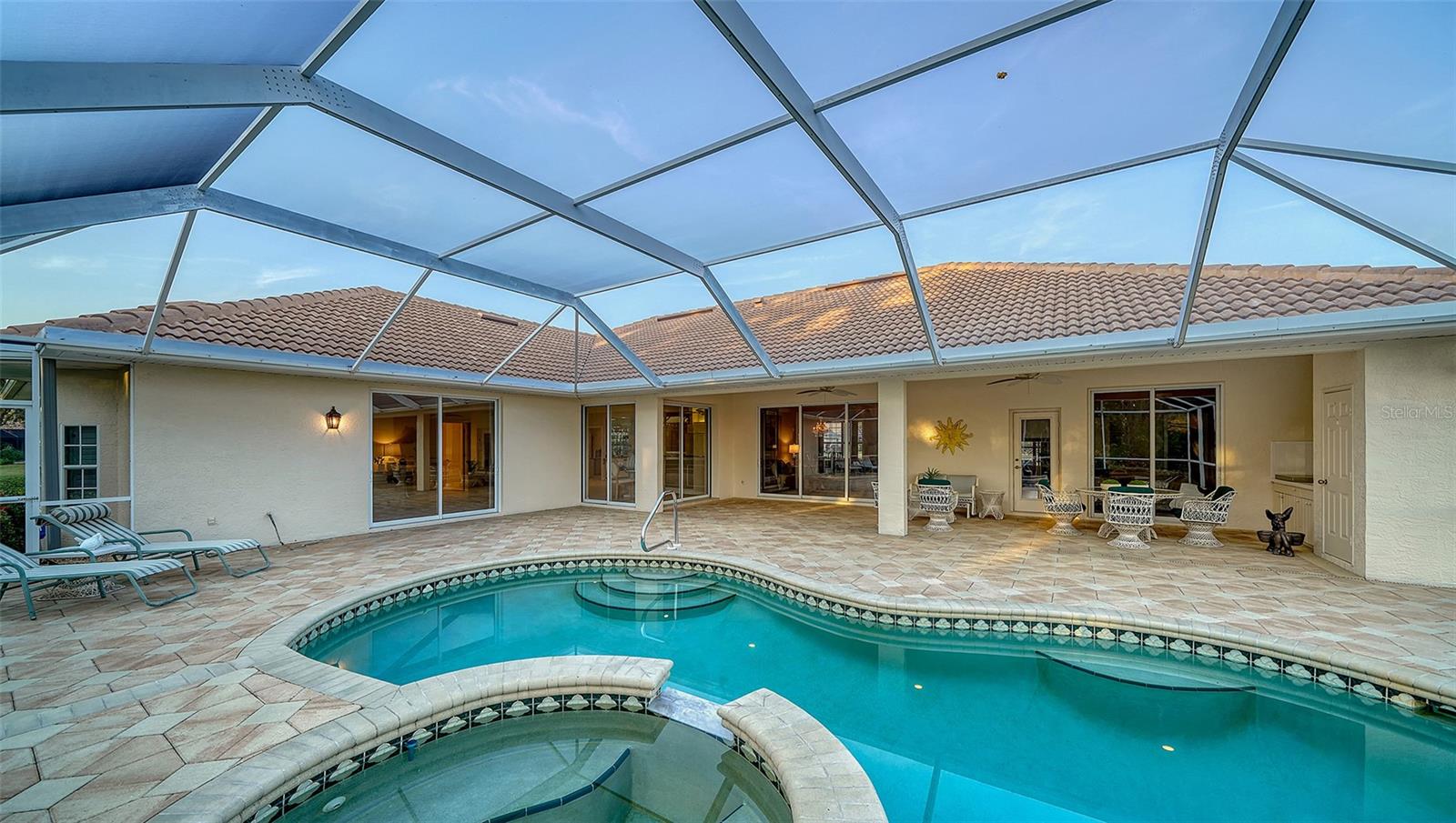 7412 LINKS CT