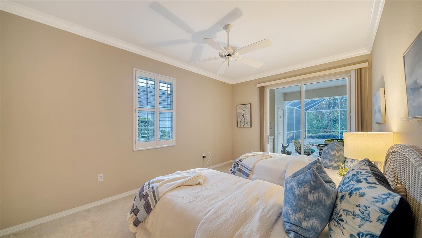 7412 LINKS CT