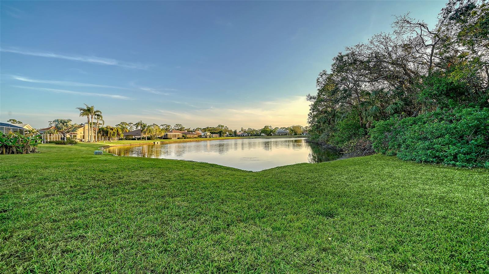 7412 LINKS CT