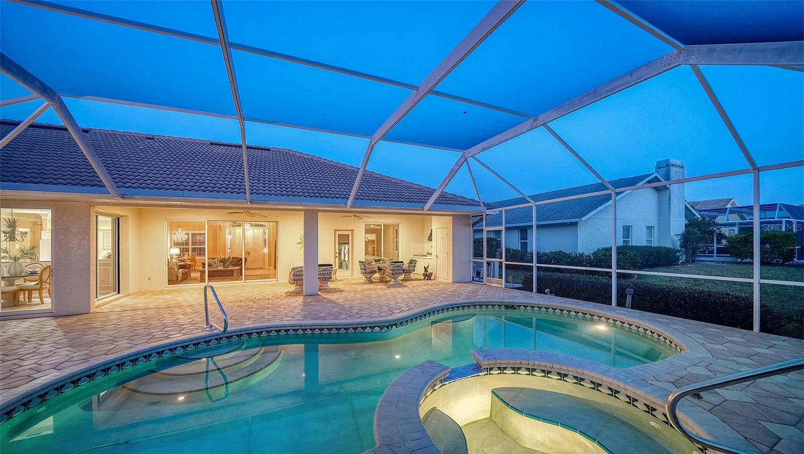 7412 LINKS CT