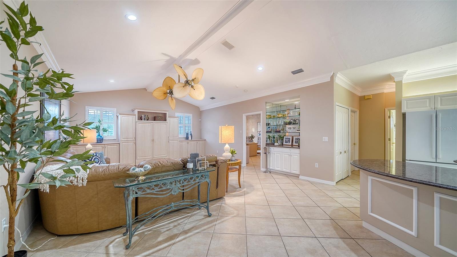 7412 LINKS CT