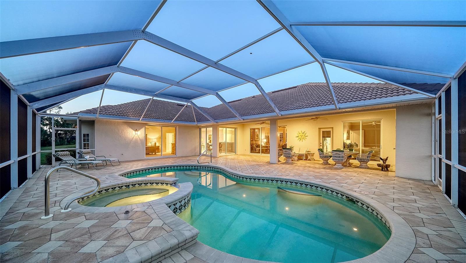 7412 LINKS CT