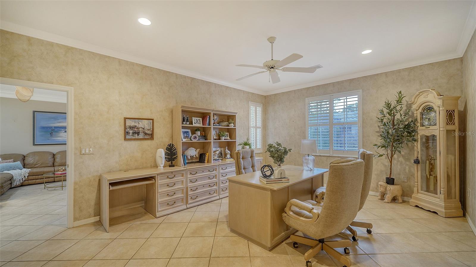 7412 LINKS CT