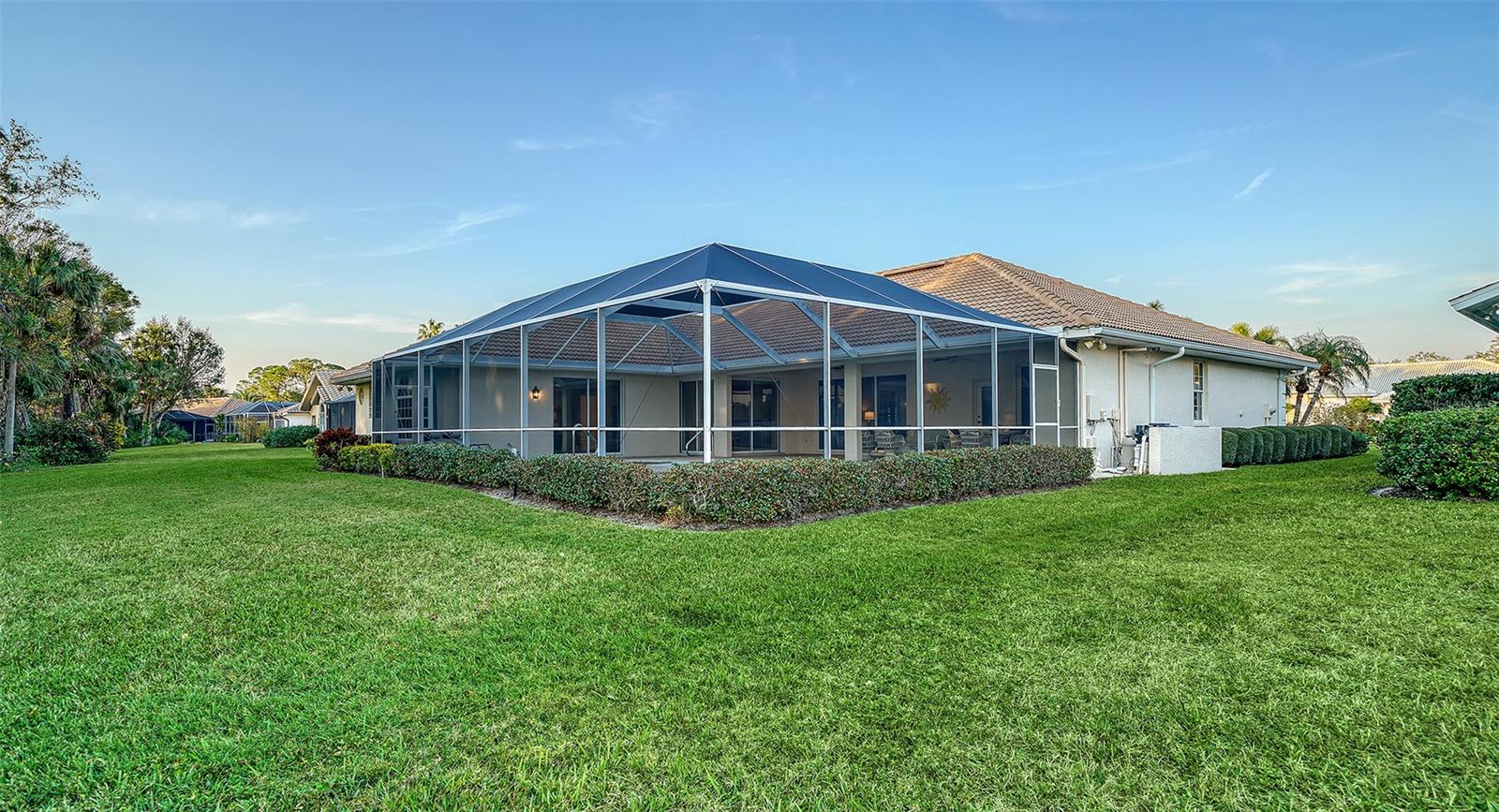 7412 LINKS CT
