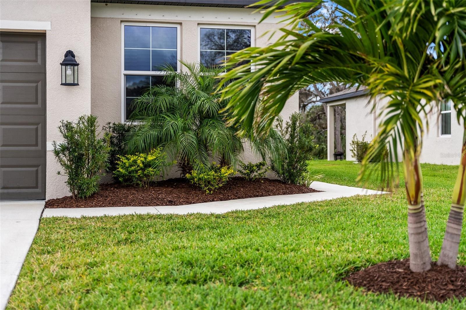 8619 FIREFLY PL