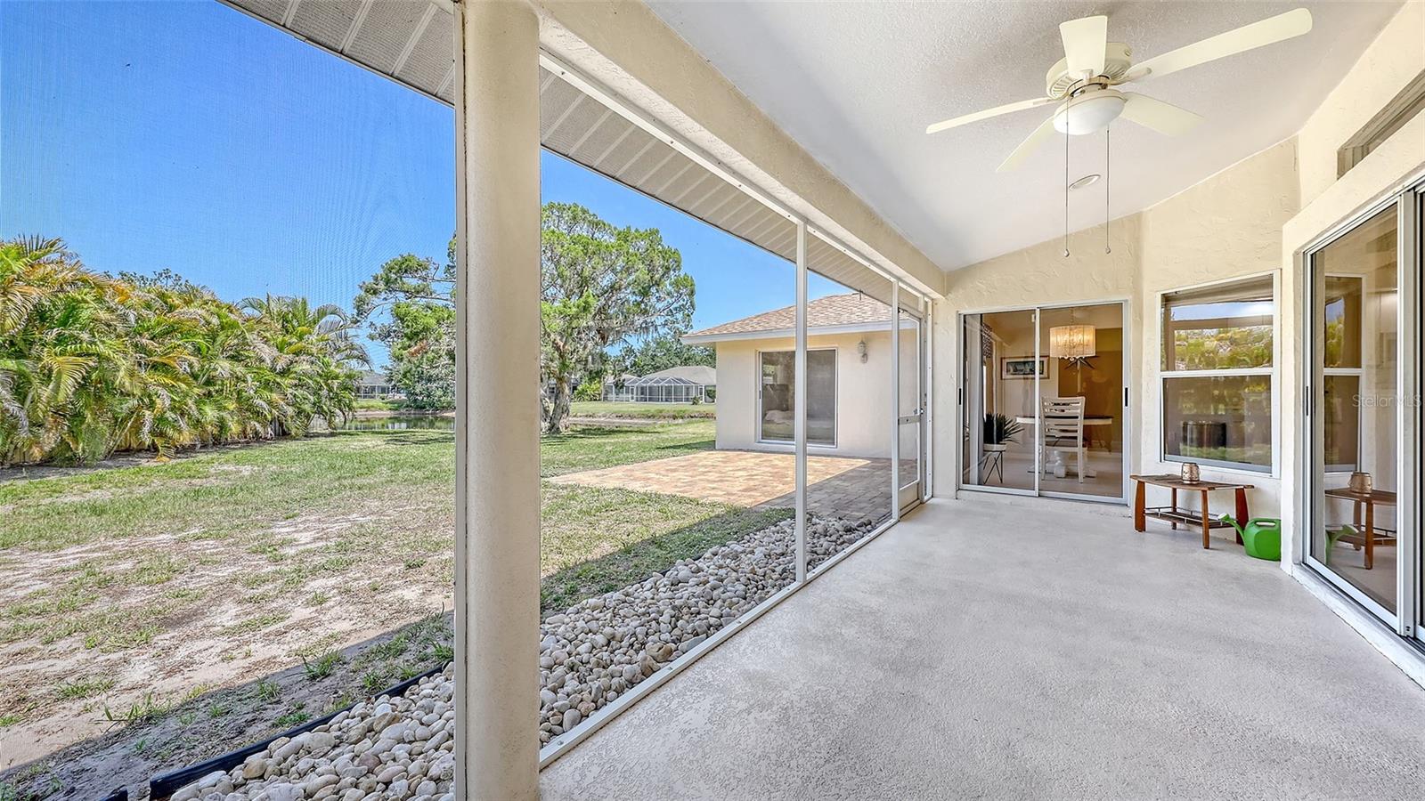 5698 COUNTRY WALK LN