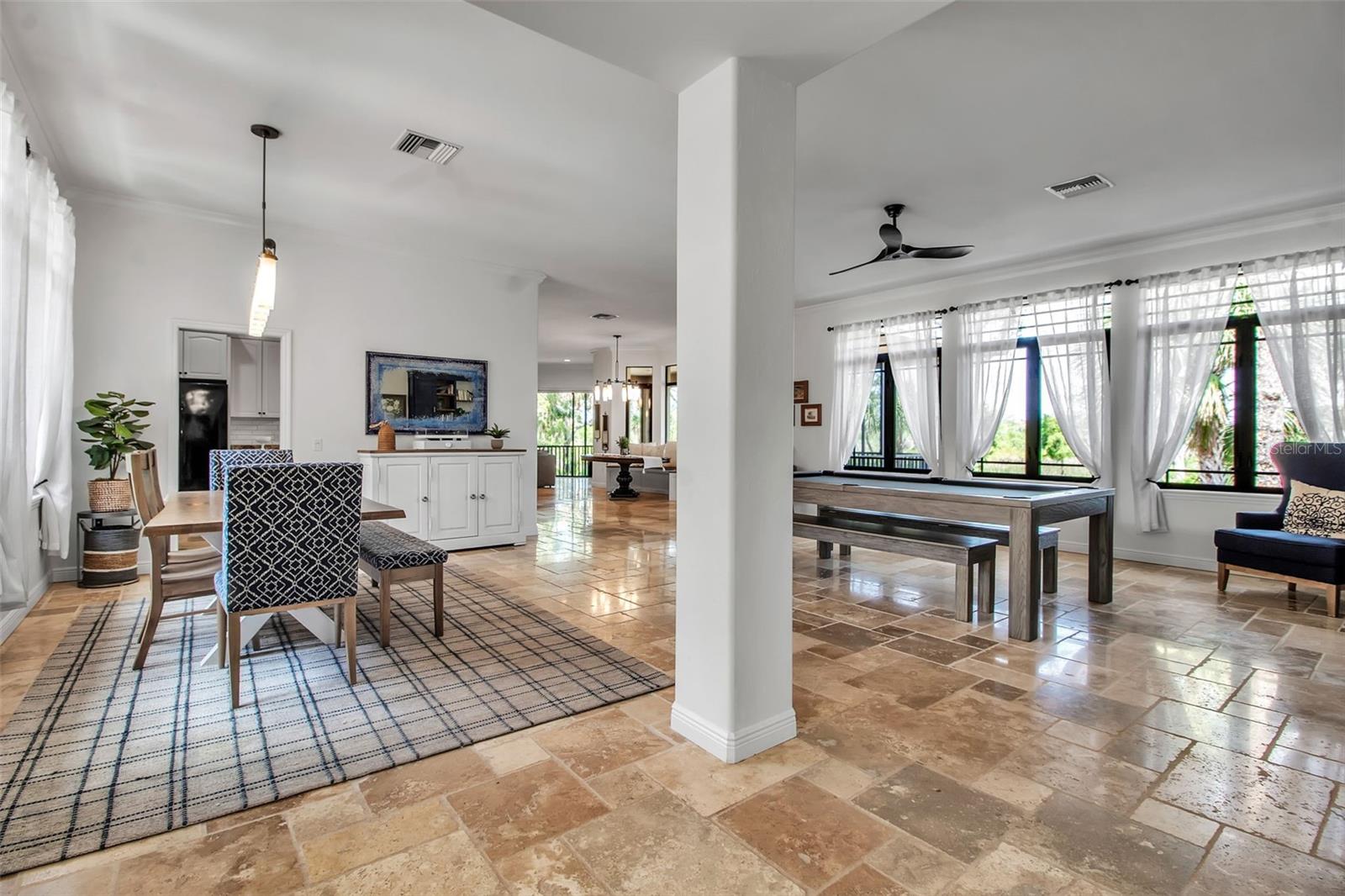 5935 RIVER FOREST CIR
