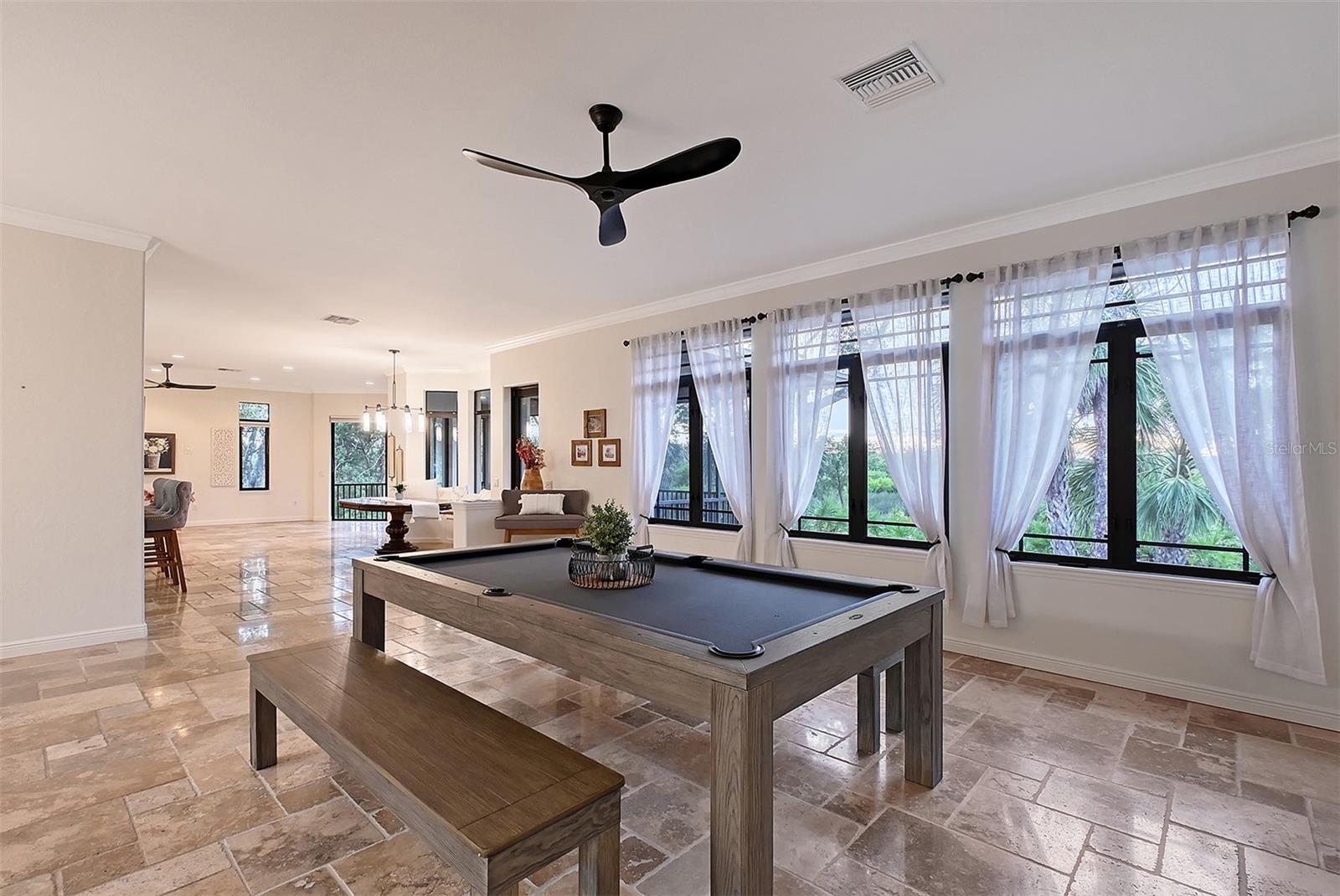 5935 RIVER FOREST CIR