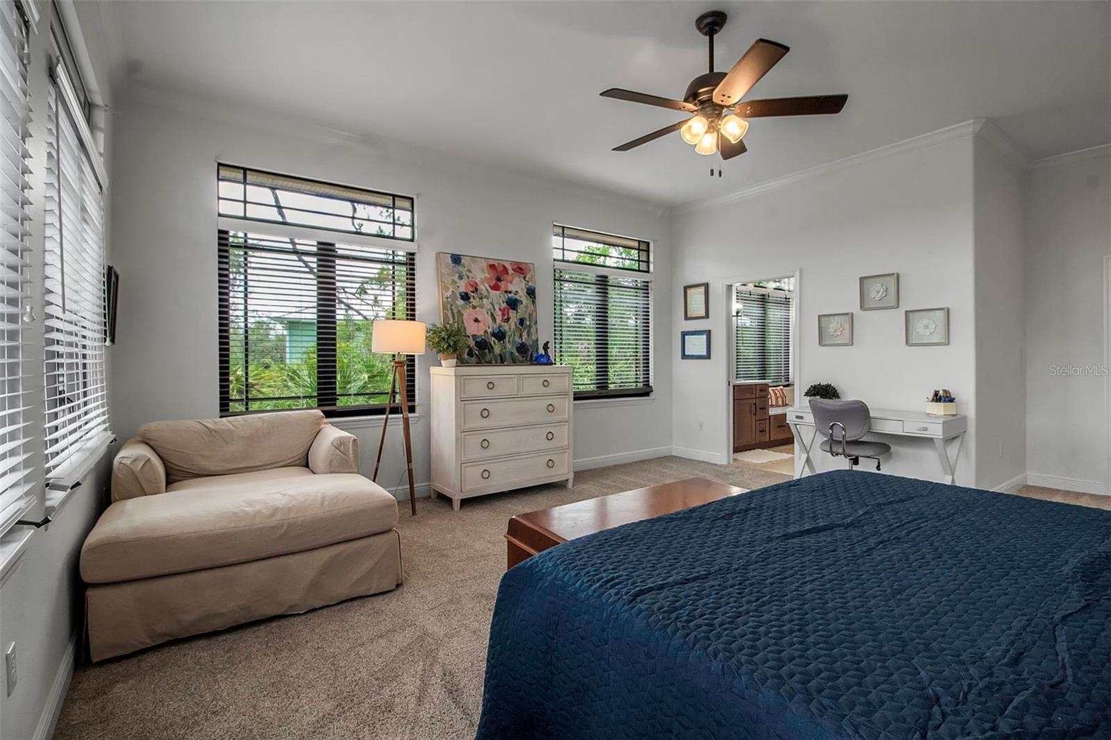 5935 RIVER FOREST CIR