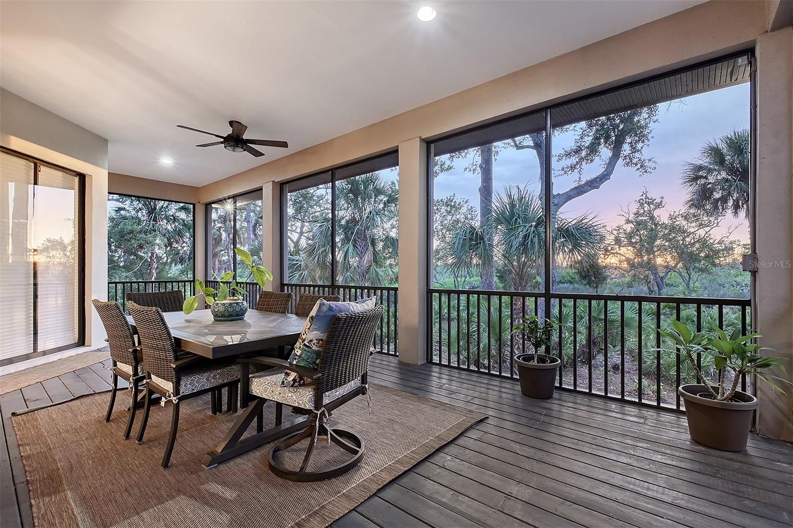 5935 RIVER FOREST CIR