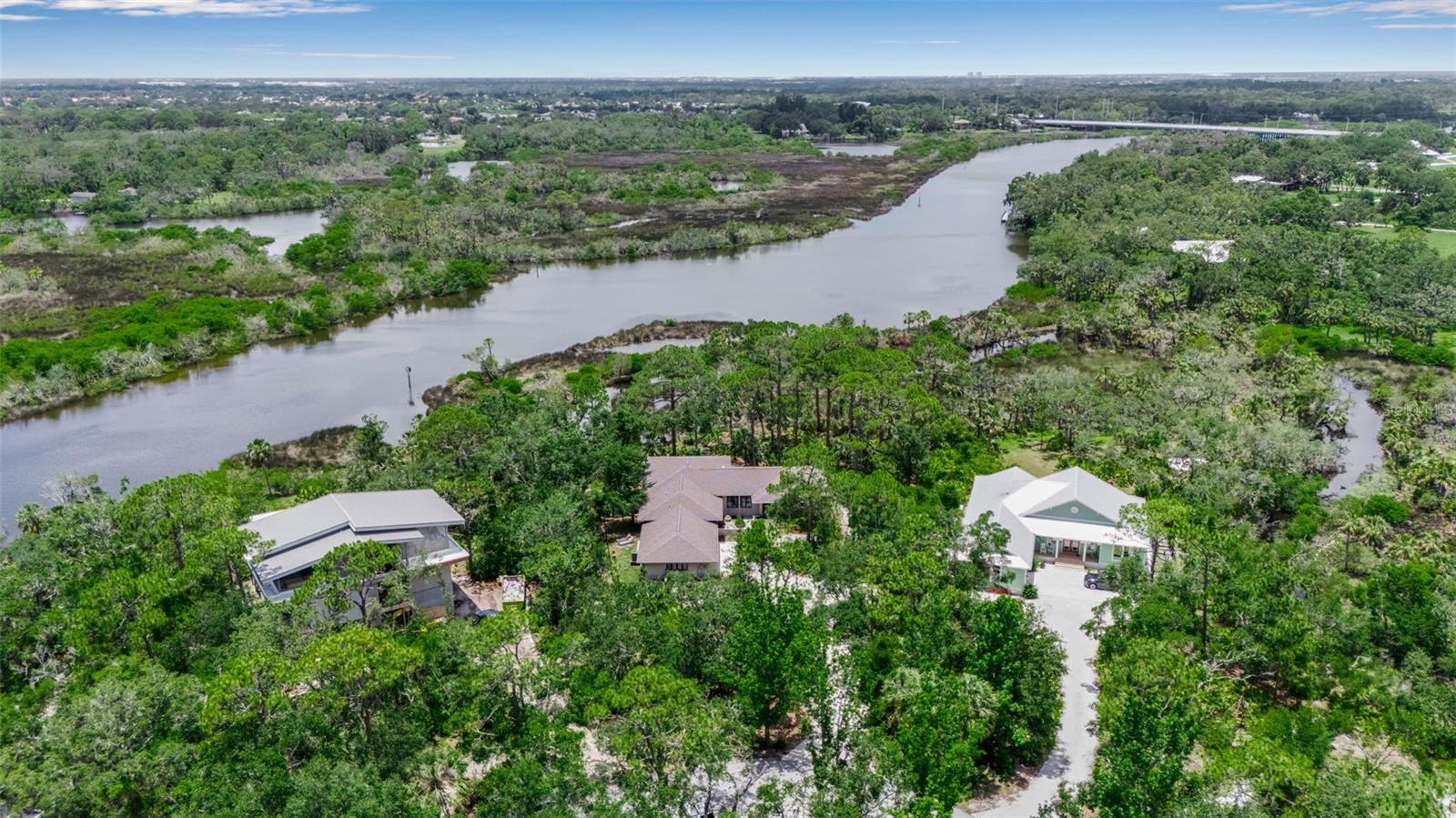 5935 RIVER FOREST CIR