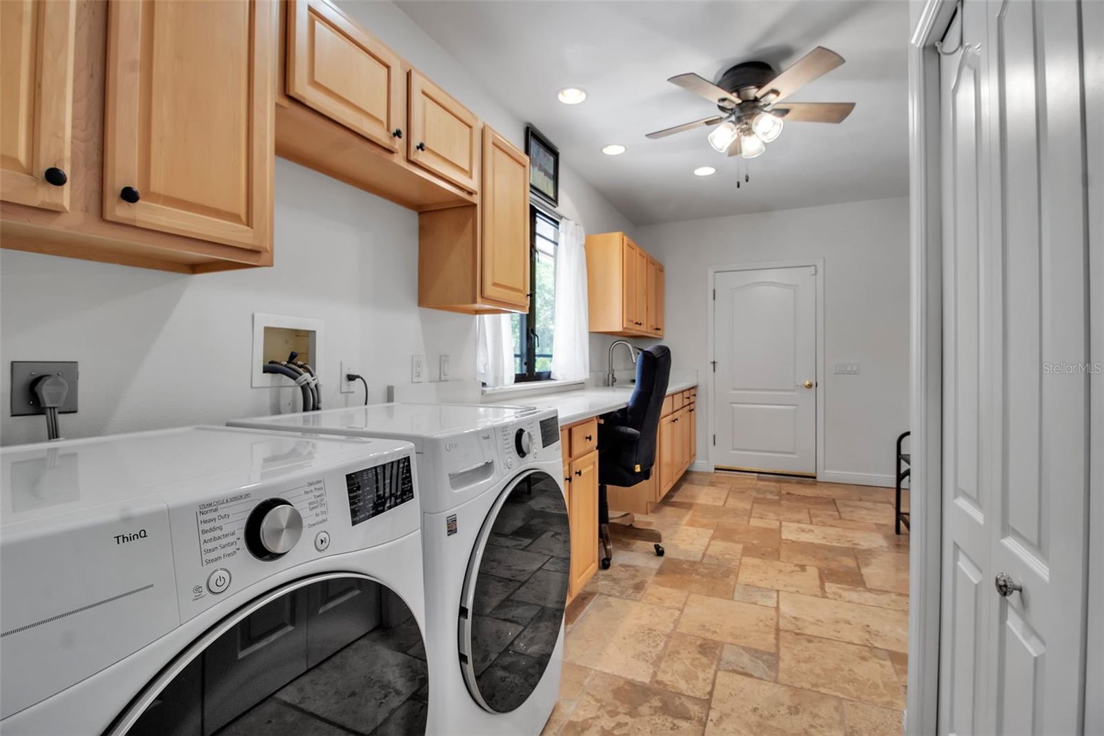 5935 RIVER FOREST CIR