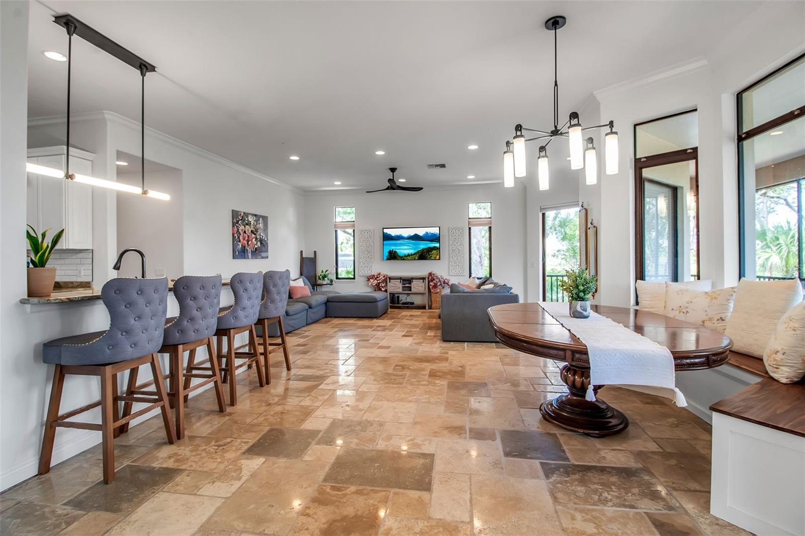 5935 RIVER FOREST CIR