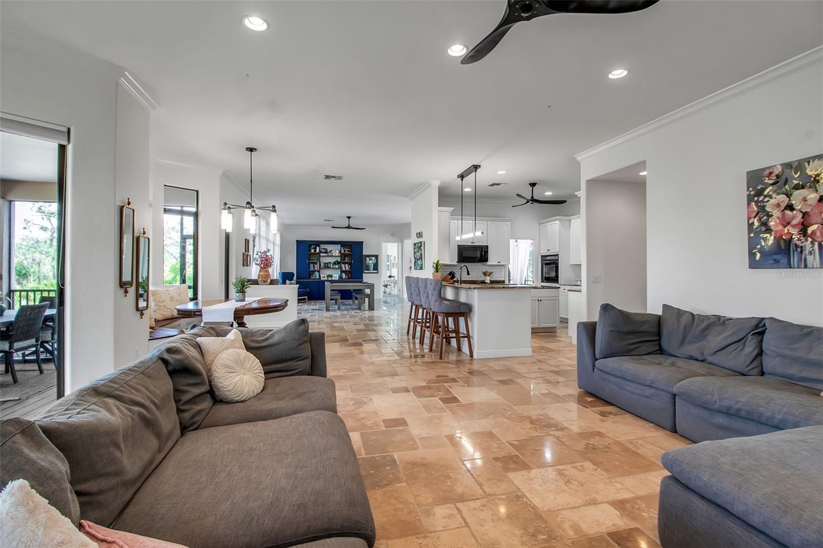 5935 RIVER FOREST CIR