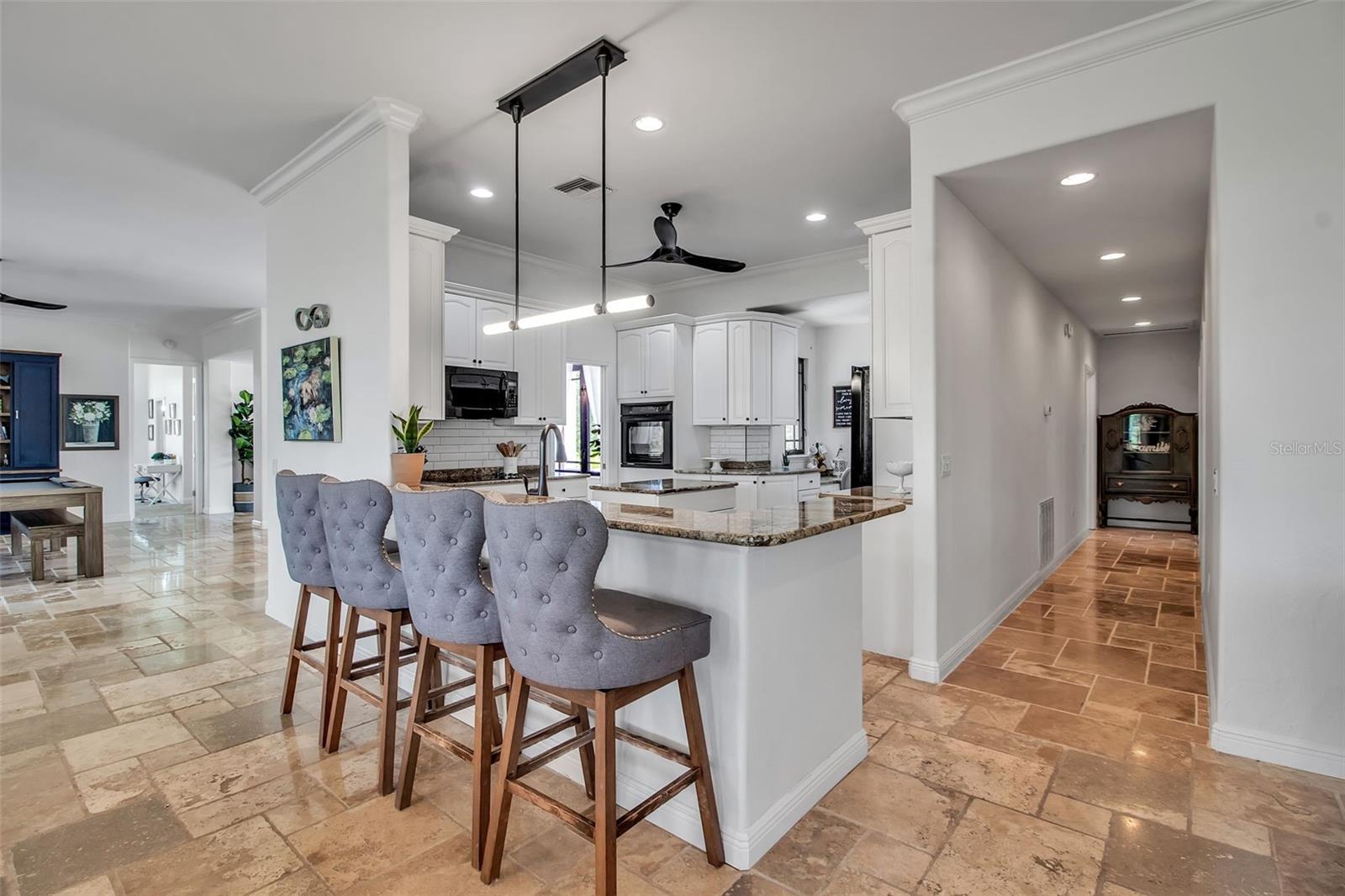 5935 RIVER FOREST CIR
