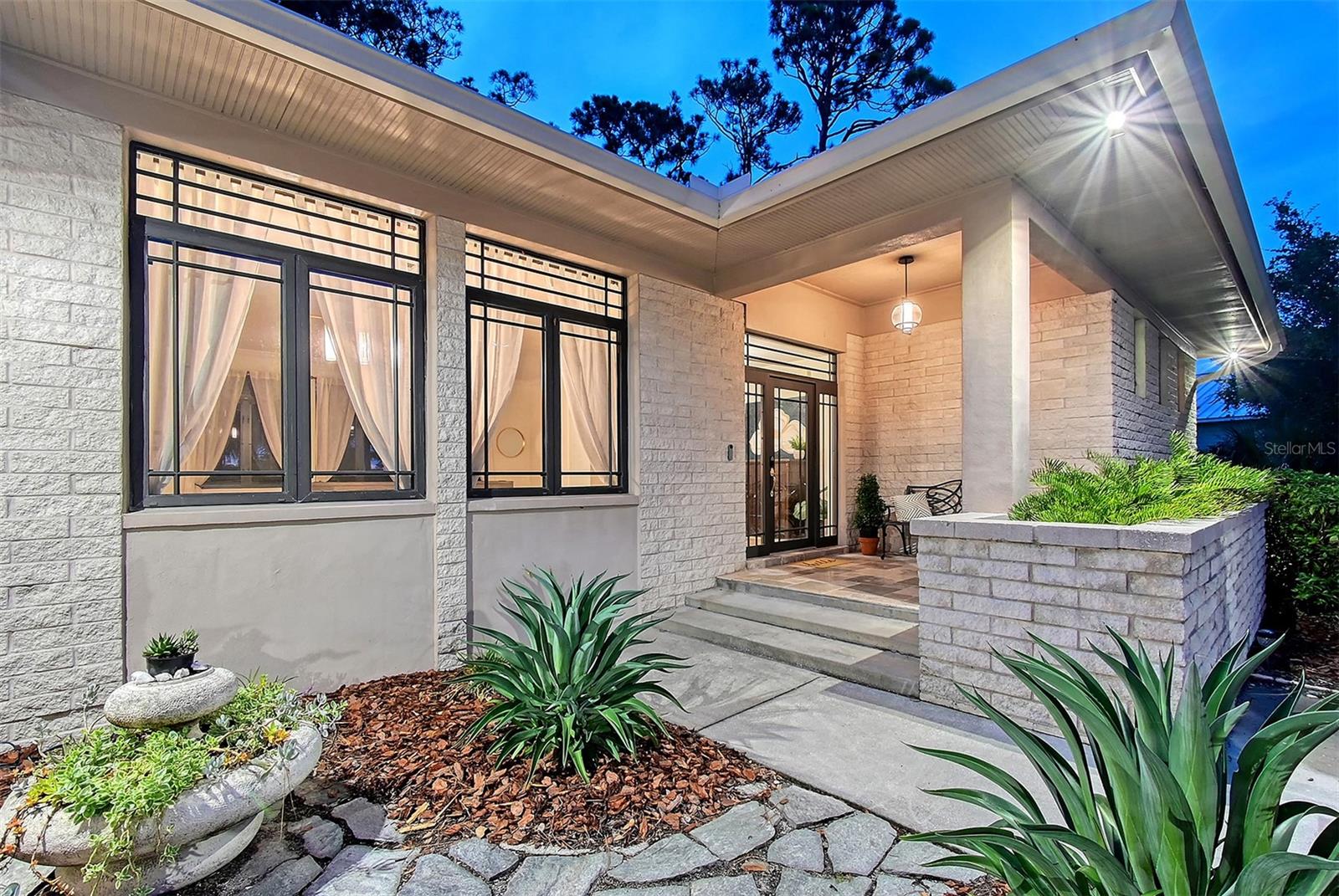 5935 RIVER FOREST CIR