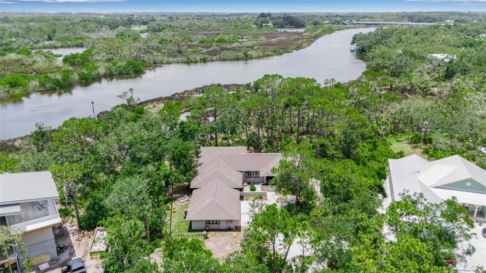 5935 RIVER FOREST CIR