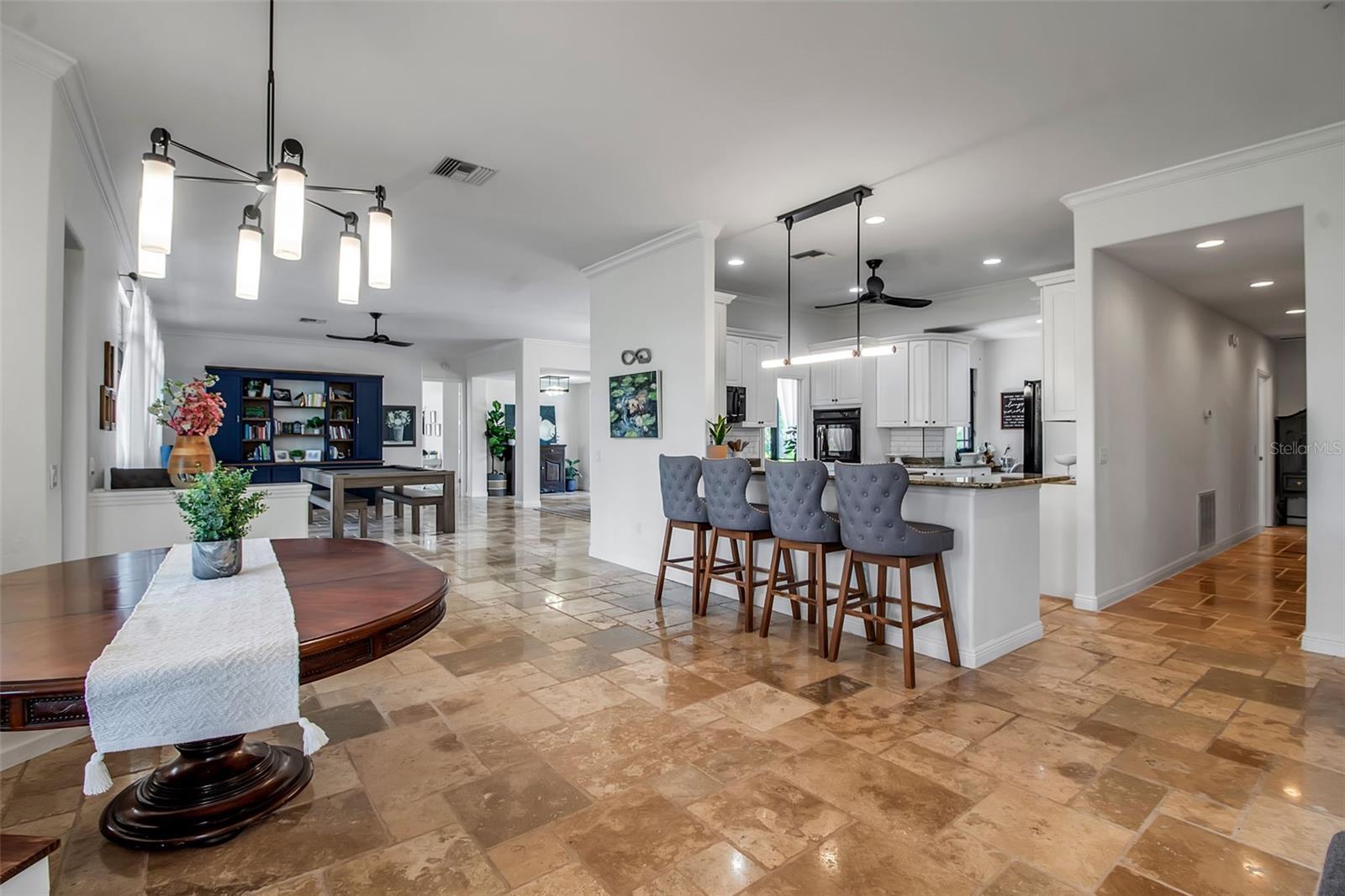5935 RIVER FOREST CIR