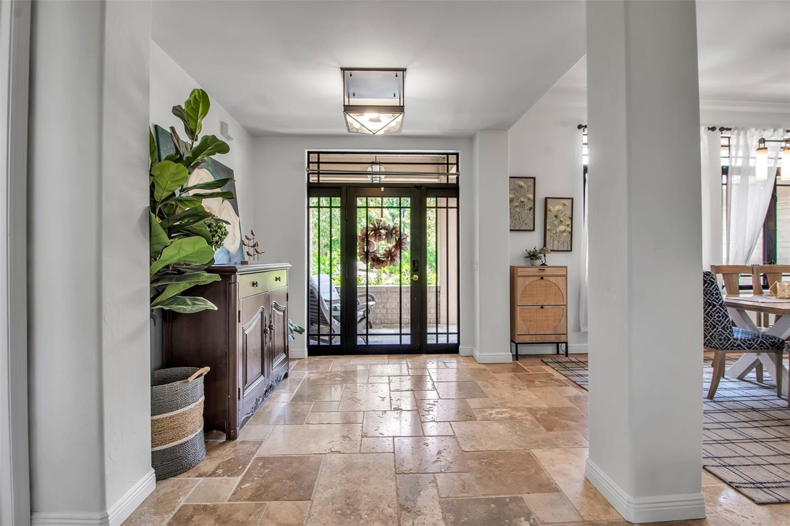 5935 RIVER FOREST CIR
