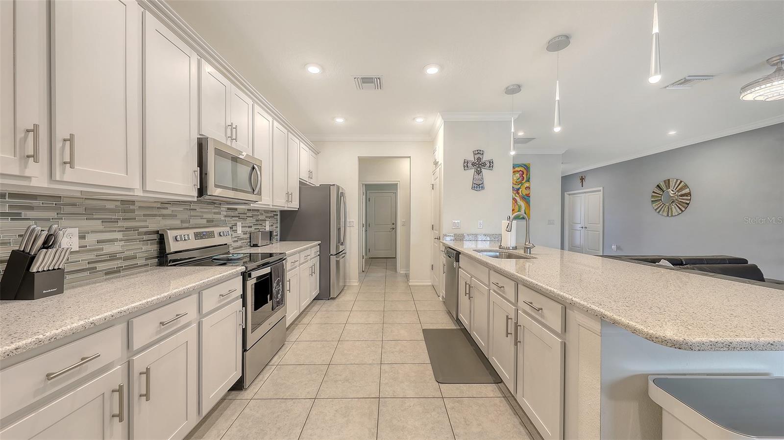 5910 HEVENA CT