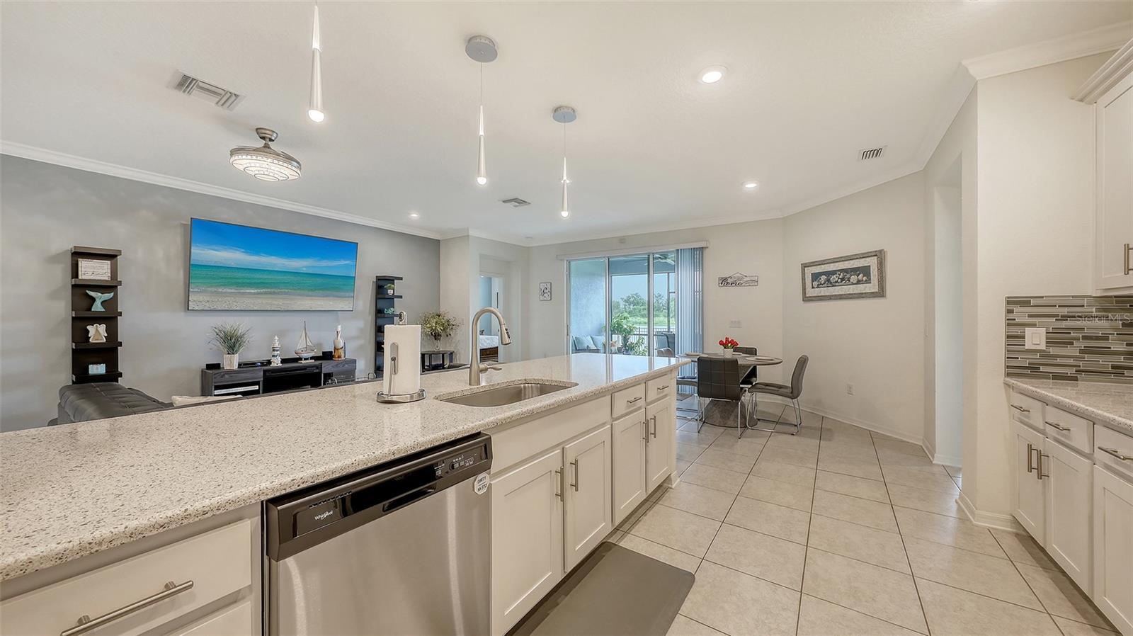 5910 HEVENA CT