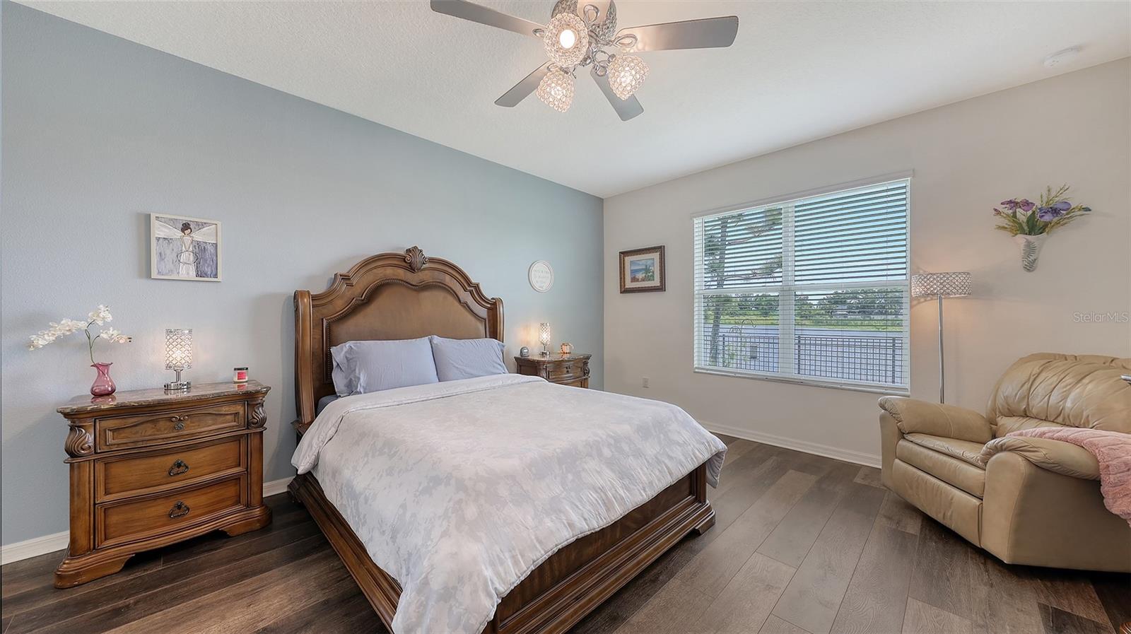 5910 HEVENA CT