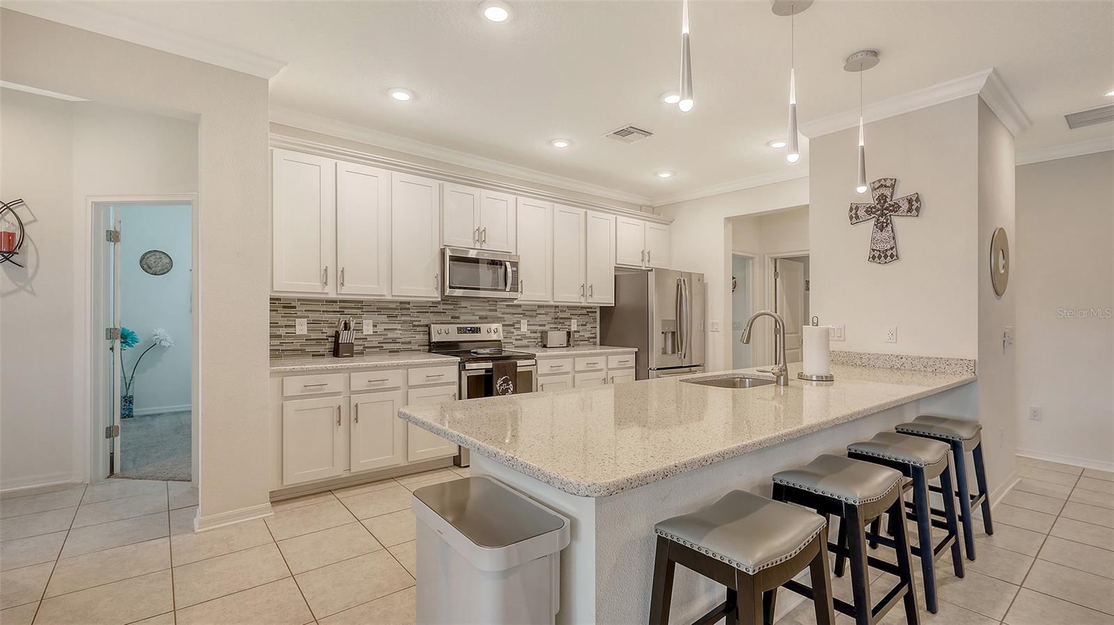 5910 HEVENA CT