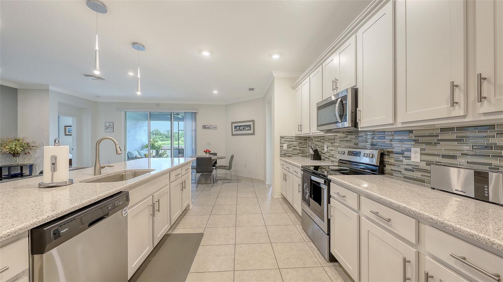 5910 HEVENA CT