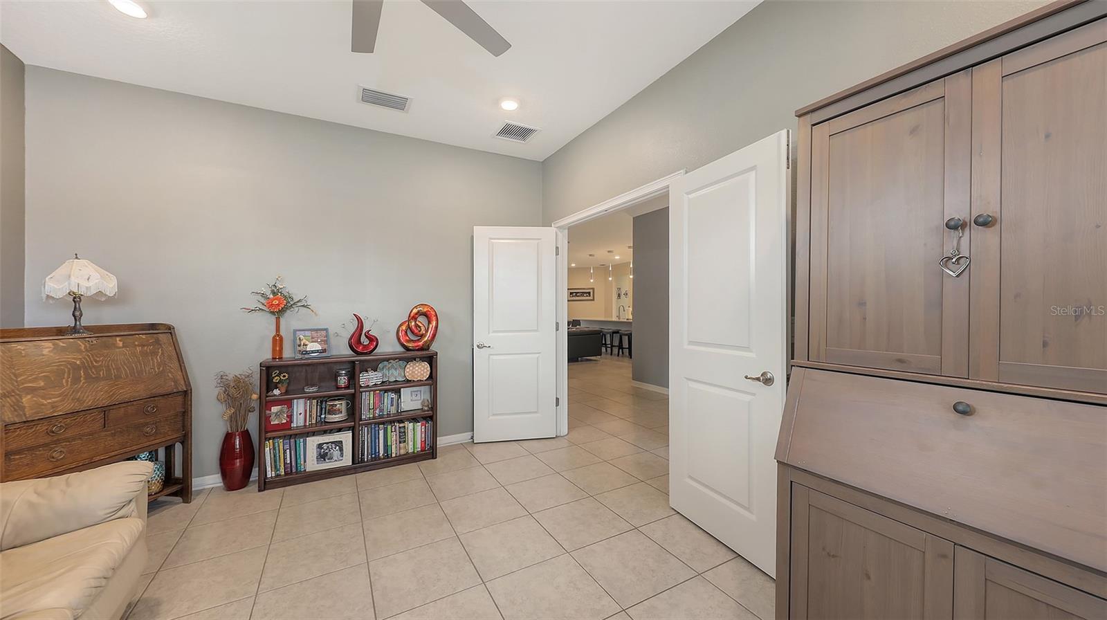 5910 HEVENA CT