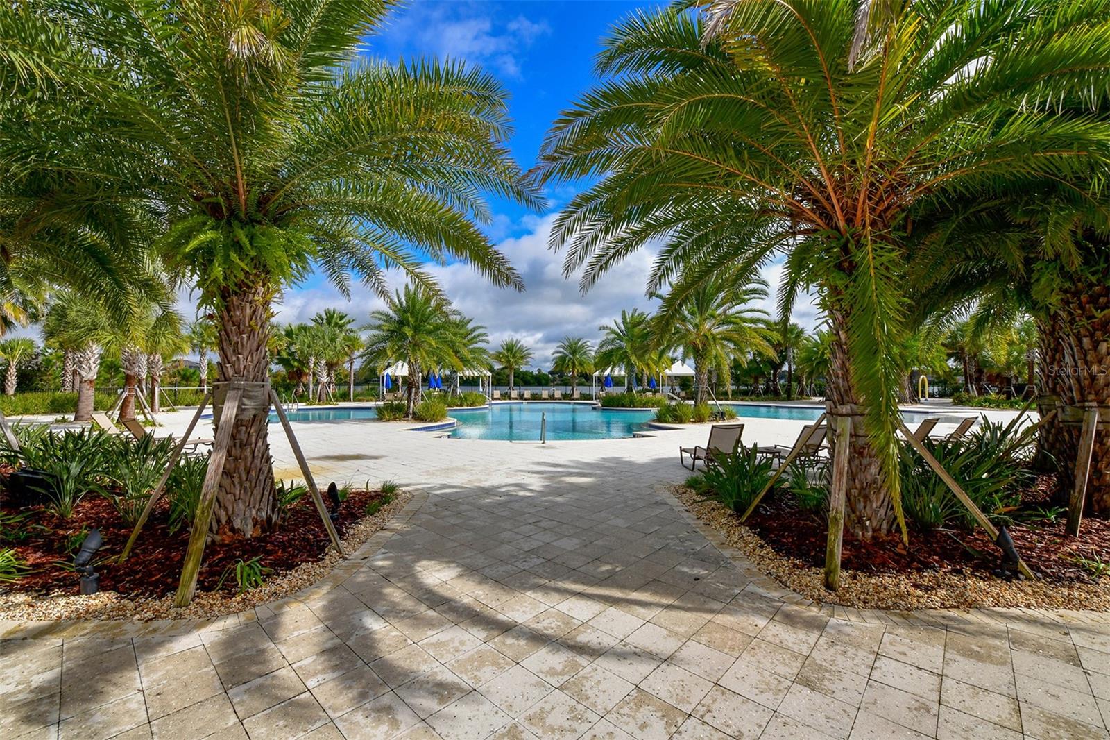 5910 HEVENA CT