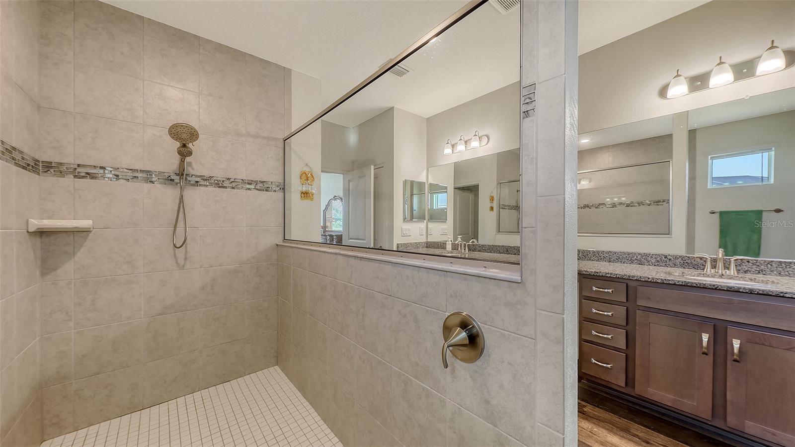 5910 HEVENA CT