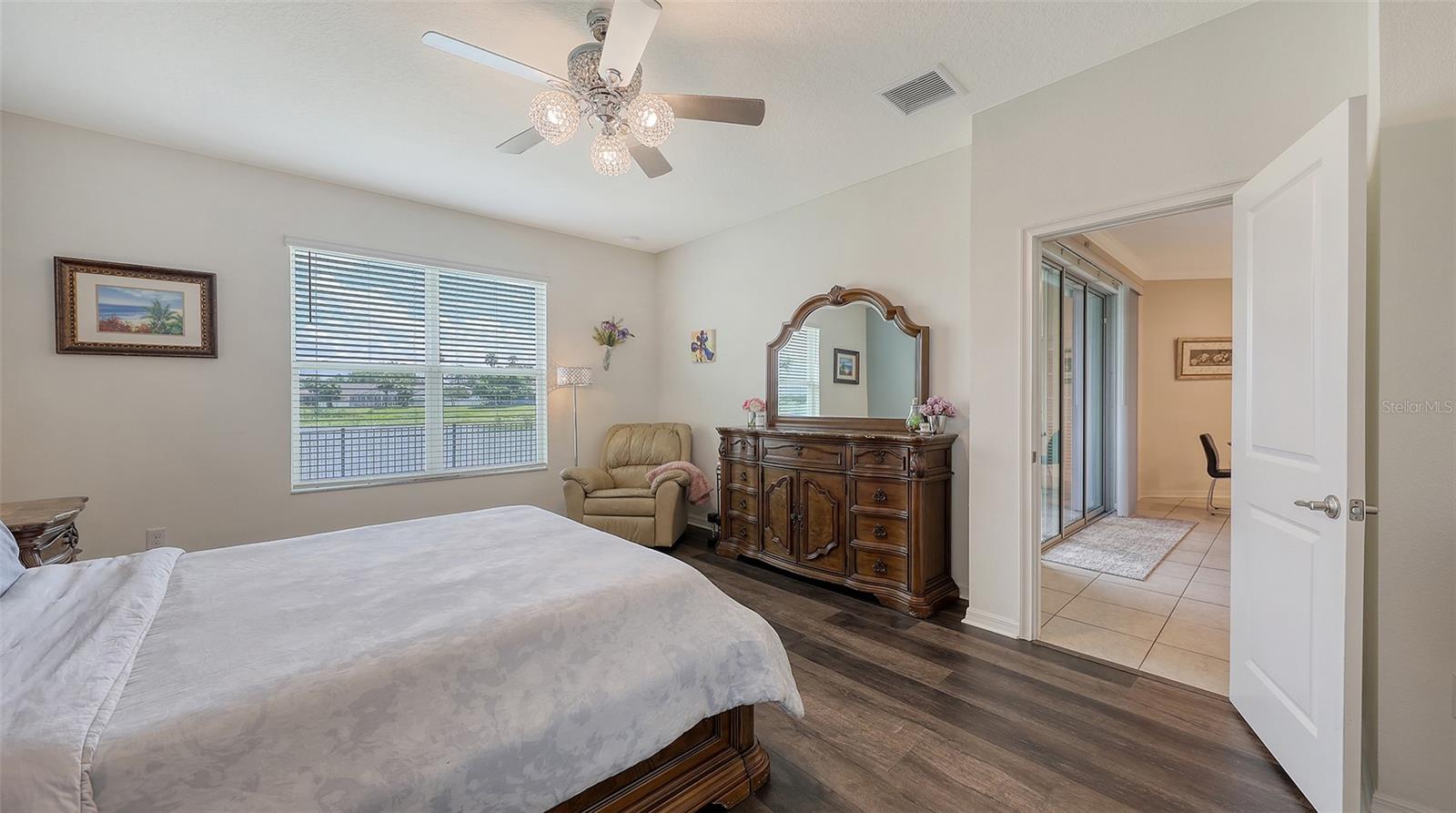 5910 HEVENA CT