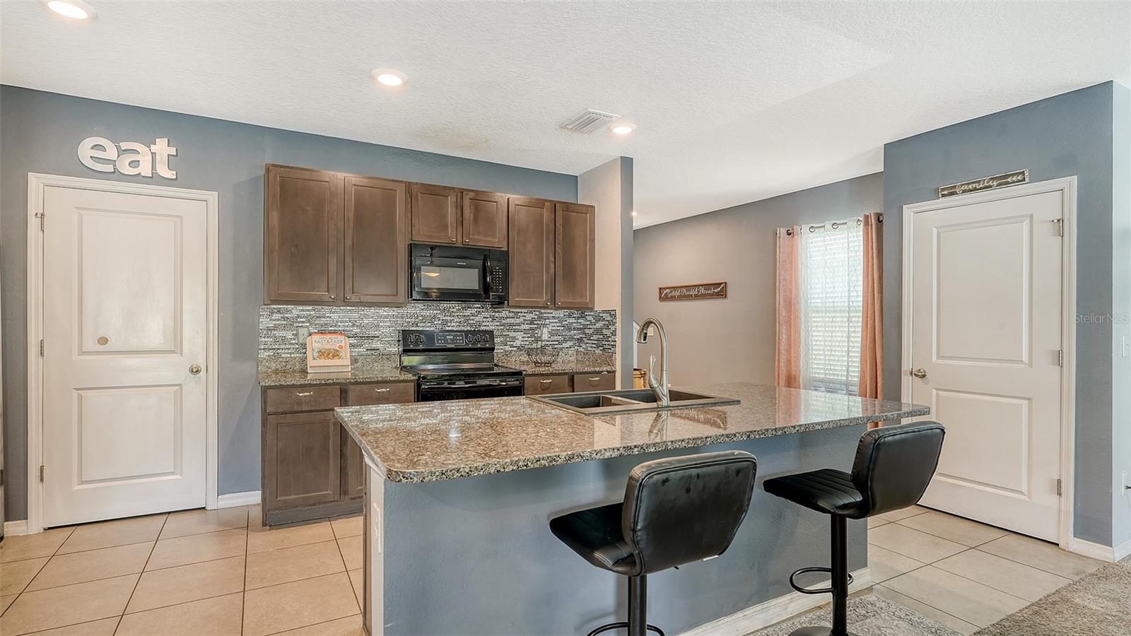 5206 WILLOW BREEZE WAY