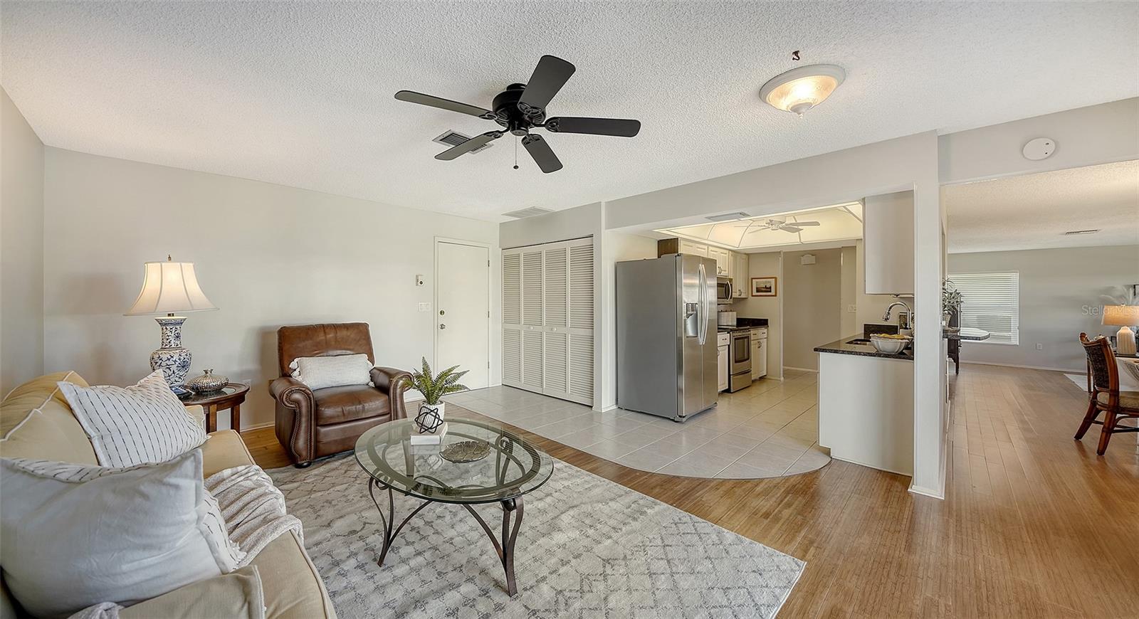 6810 9TH AVE W
