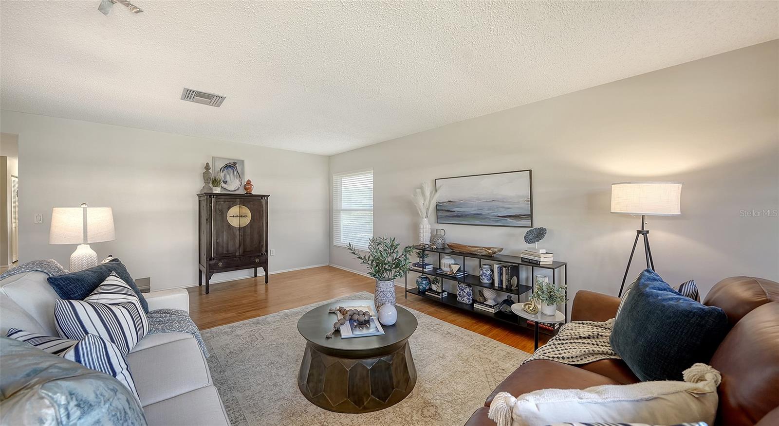 6810 9TH AVE W