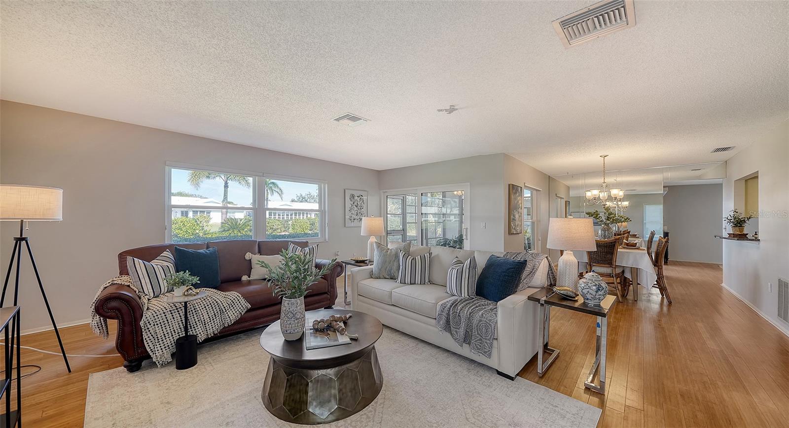 6810 9TH AVE W