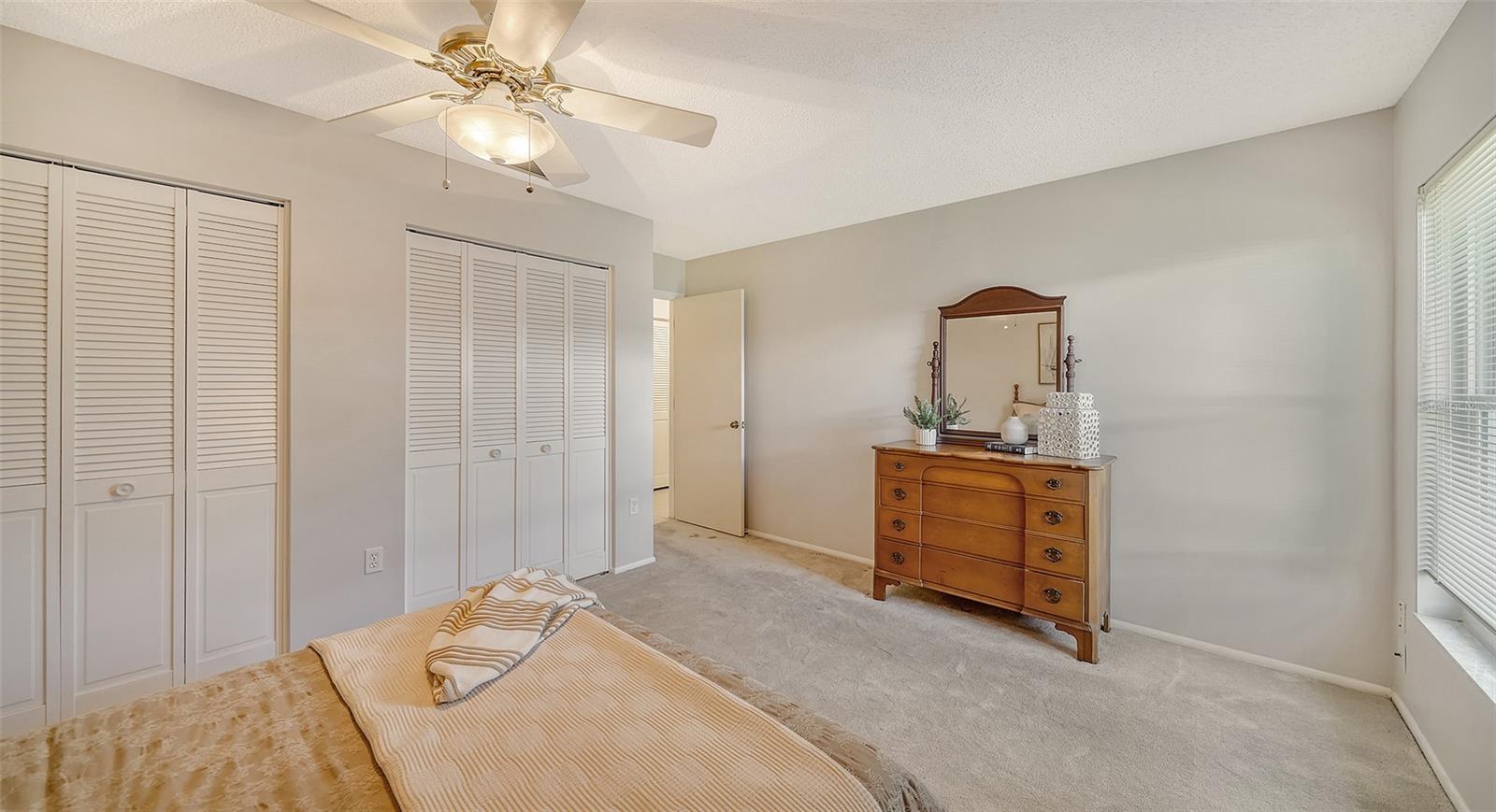 6810 9TH AVE W