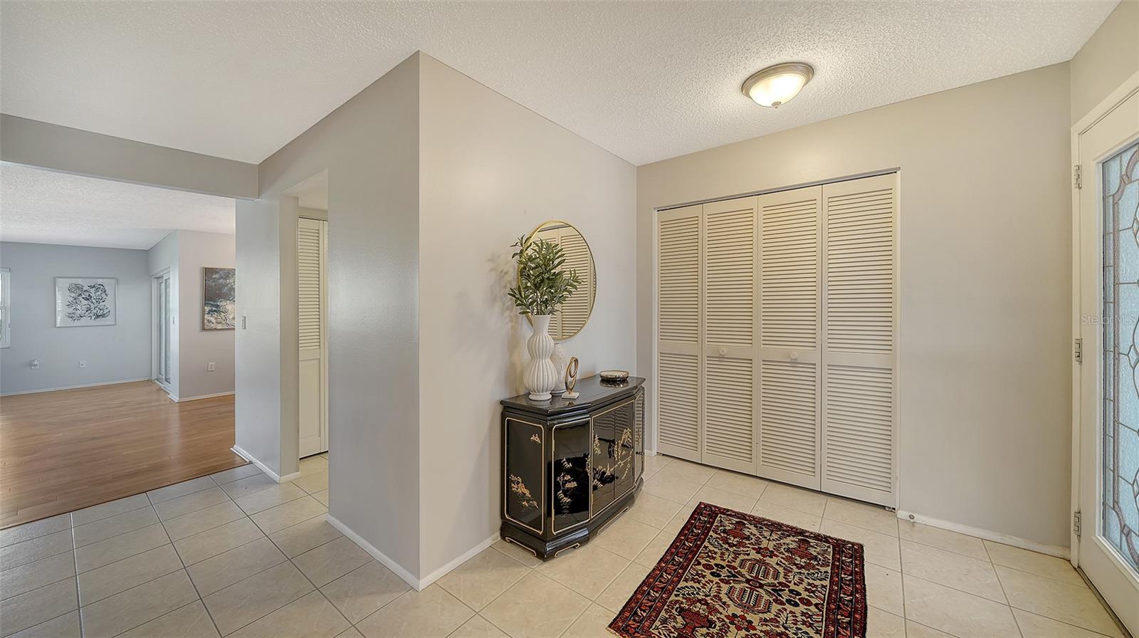 6810 9TH AVE W