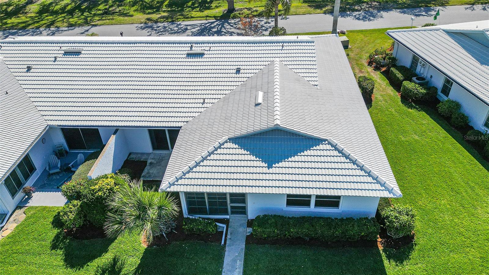 6810 9TH AVE W