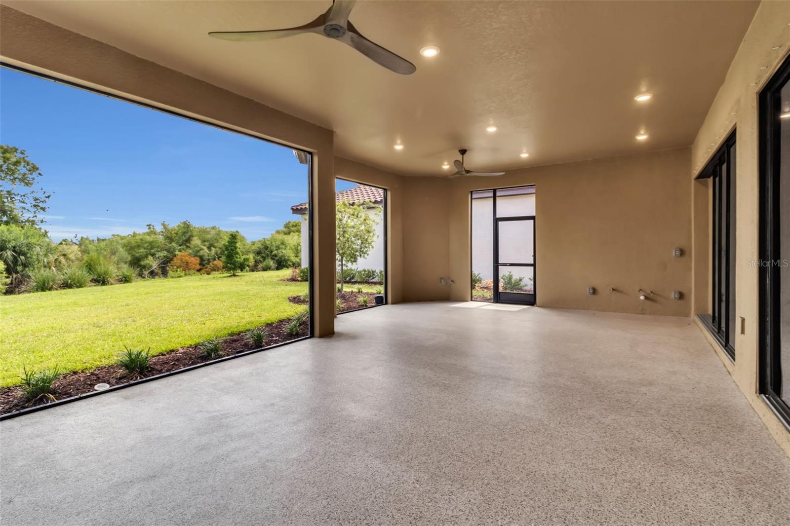 5618 CASERTA CT