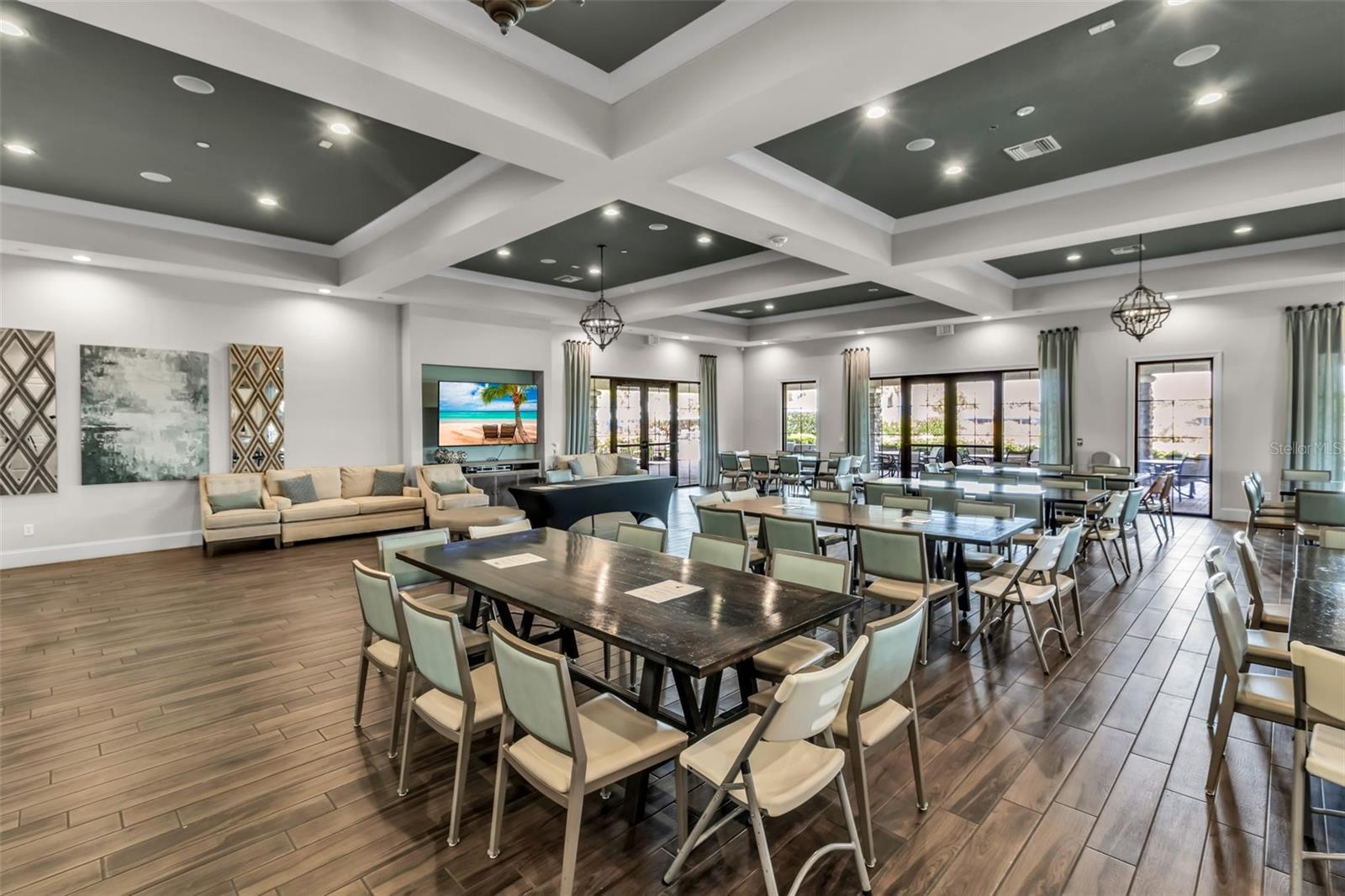5618 CASERTA CT