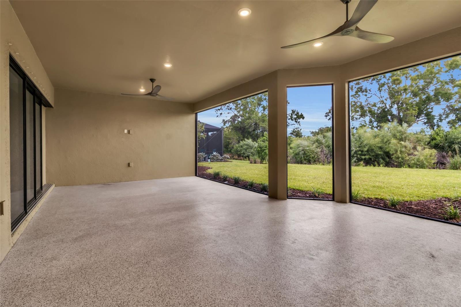 5618 CASERTA CT