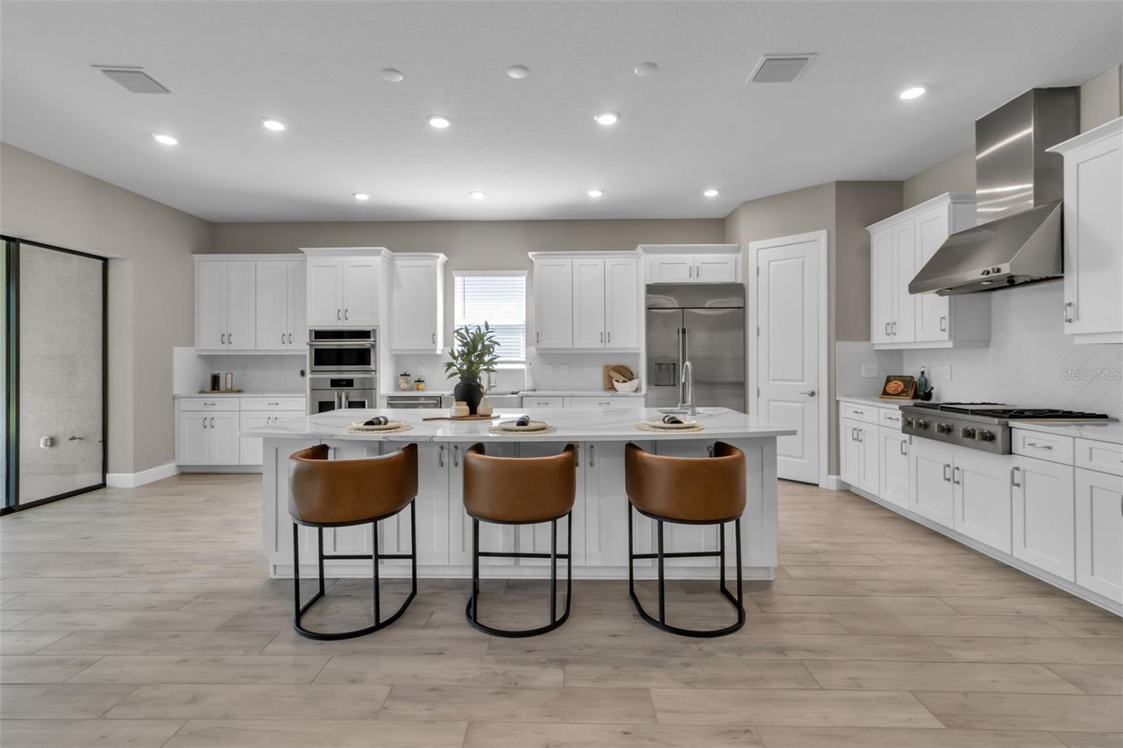 5618 CASERTA CT