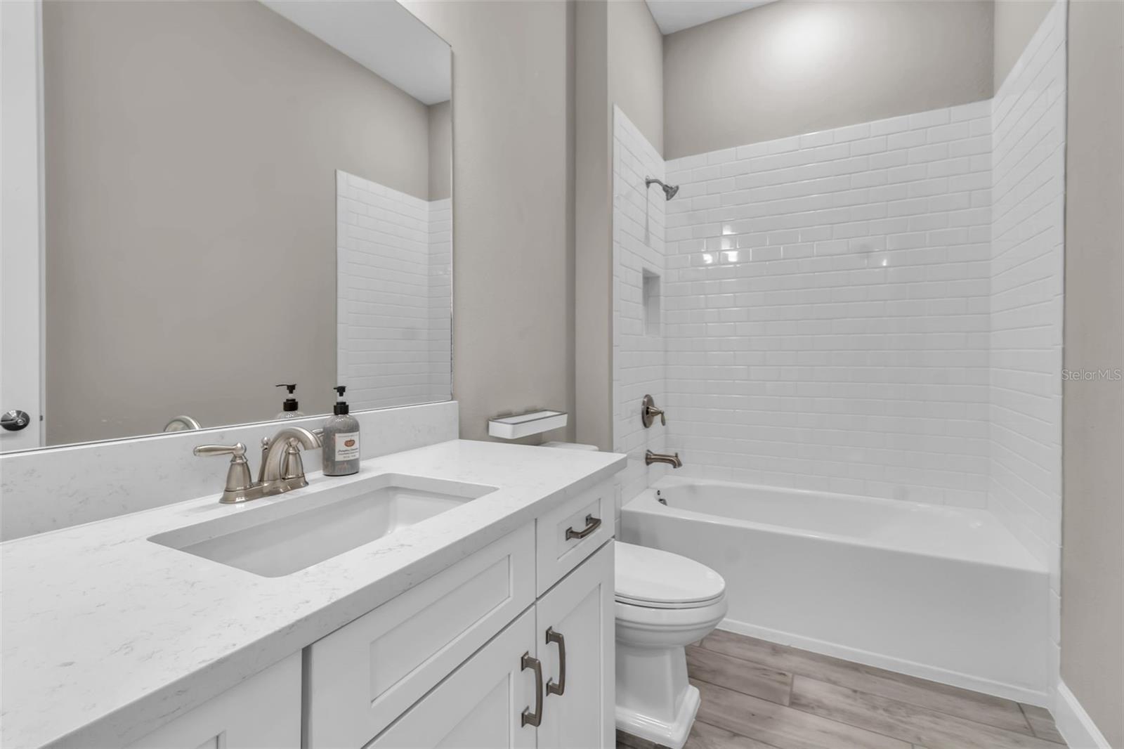 5618 CASERTA CT