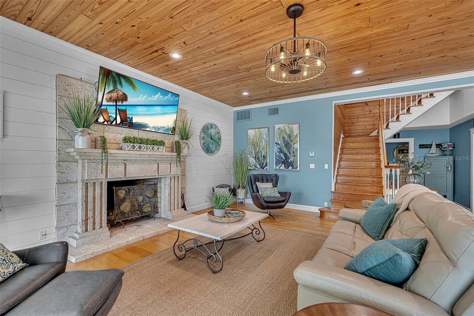 70 MOUND PL