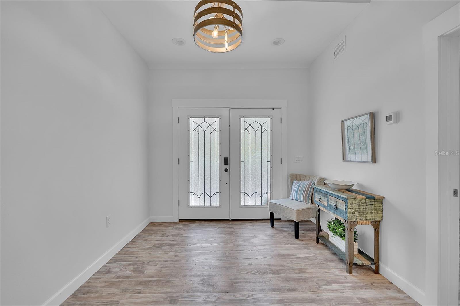 1057 BAYSHORE DR