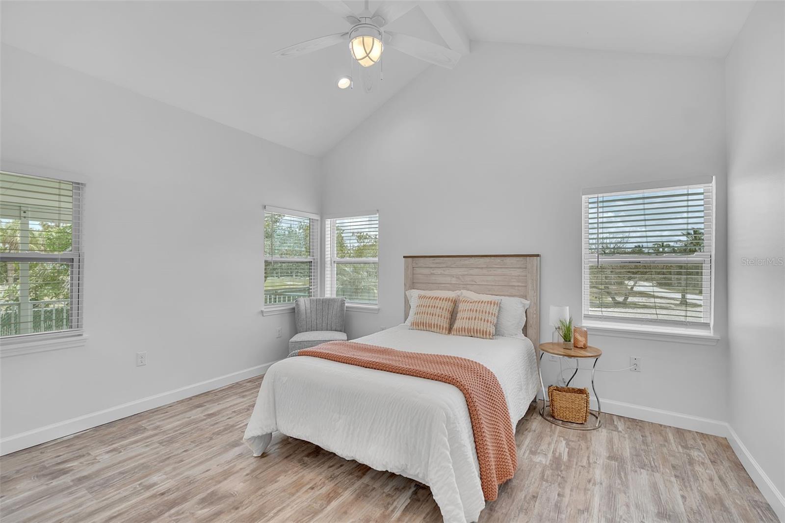 1057 BAYSHORE DR