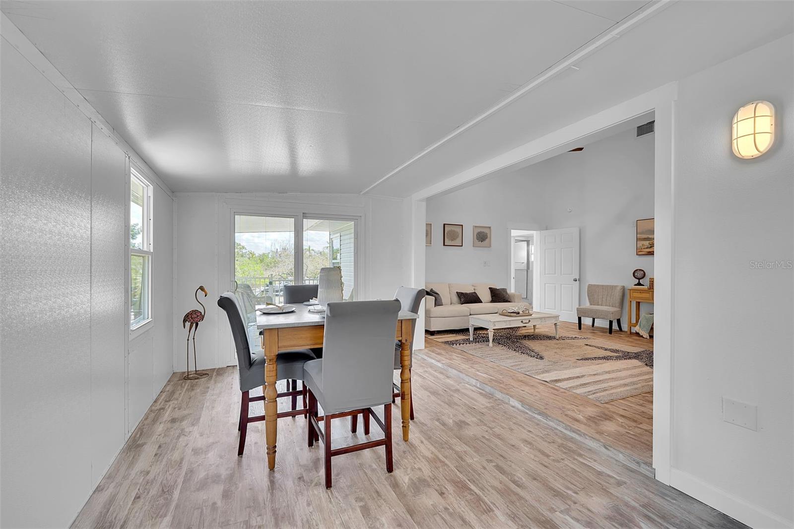 1057 BAYSHORE DR