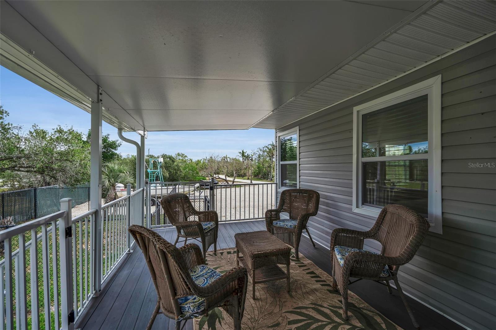 1057 BAYSHORE DR