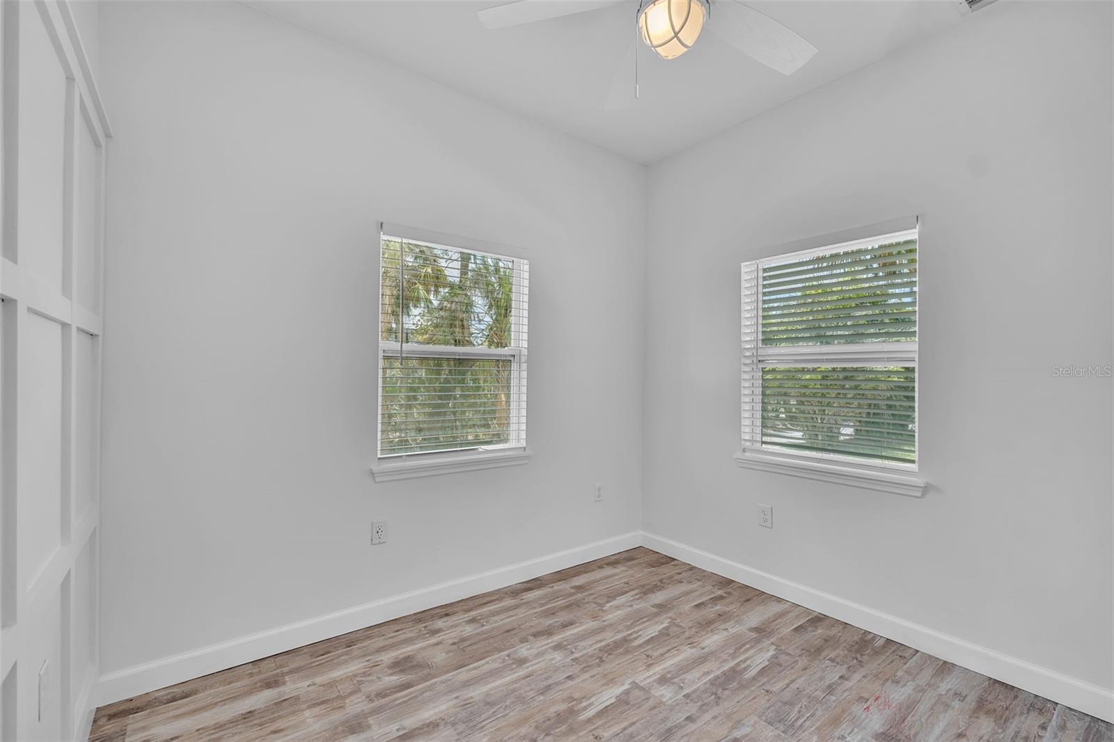 1057 BAYSHORE DR